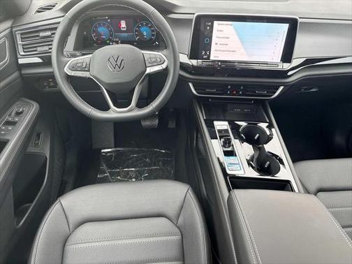 2025 Volkswagen Atlas Cross Sport 2.0T SEL