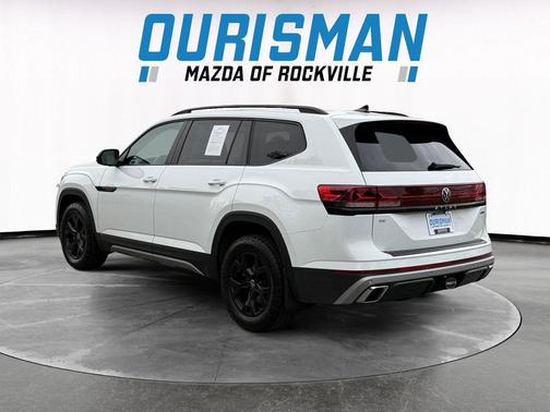 2024 Volkswagen Atlas 2.0T SE w/Technology 4MOTION