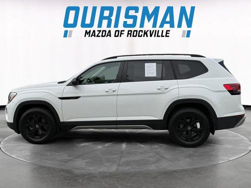 2024 Volkswagen Atlas 2.0T SE w/Technology 4MOTION