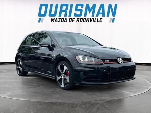 2017 Volkswagen Golf GTI 2.0T SE 4-Door