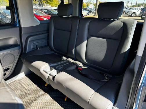 2006 Honda Element LX Sport Utility 4D