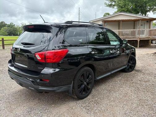 2018 Nissan Pathfinder SL