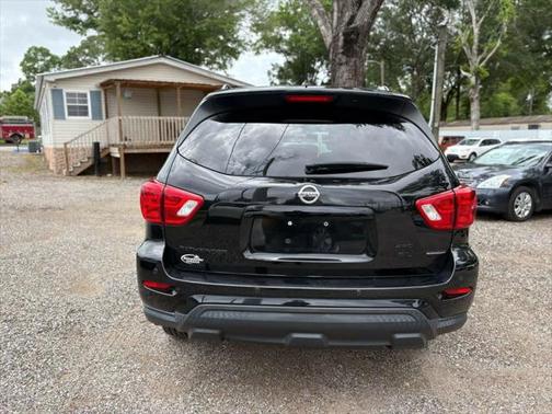 2018 Nissan Pathfinder SL