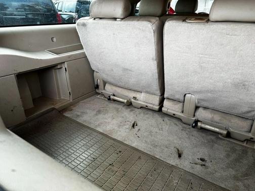 2012 Chevrolet Suburban 1500 LS