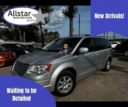 2010 Chrysler Town & Country Touring