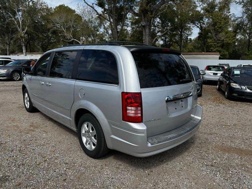 2010 Chrysler Town & Country Touring
