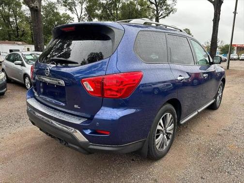 2017 Nissan Pathfinder Platinum