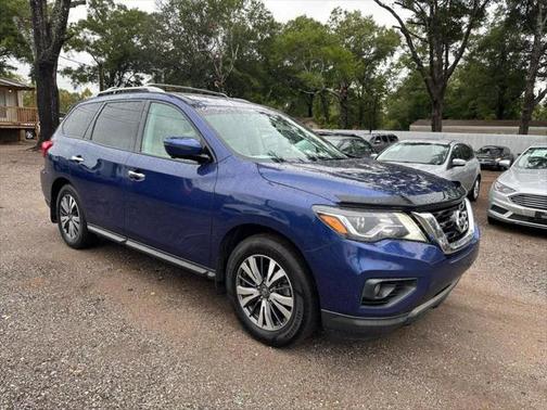 2017 Nissan Pathfinder Platinum