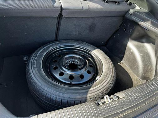 2012 Hyundai Veloster Base