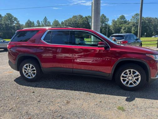 2018 Chevrolet Traverse LT Cloth