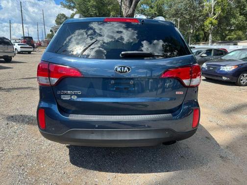 2015 Kia Sorento LX