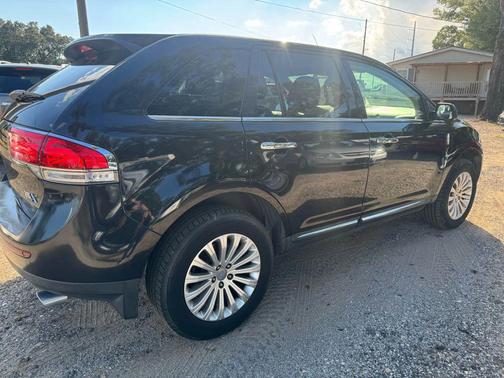2014 Lincoln MKX Base