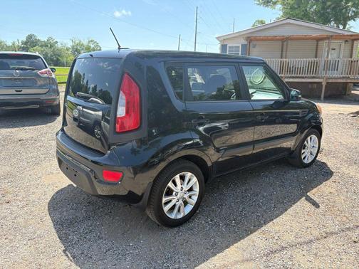 2012 Kia Soul +