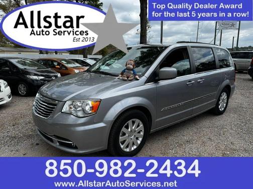 2016 Chrysler Town & Country Touring
