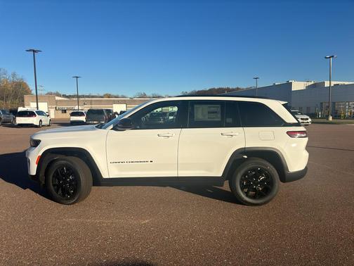 2025 Jeep Grand Cherokee Altitude