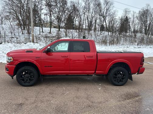 2020 RAM 2500 Laramie Crew Cab 4x4 6'4' Box