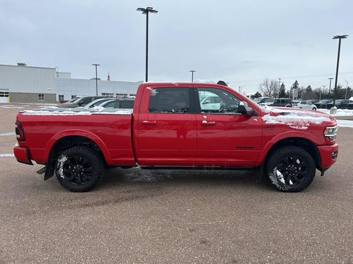 2020 RAM 2500 Laramie Crew Cab 4x4 6'4' Box