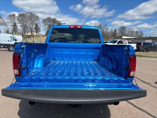 Hydro Blue Pearl 2022 RAM 1500 Classic SLT