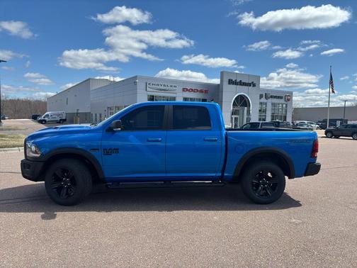 Hydro Blue Pearl 2022 RAM 1500 Classic SLT