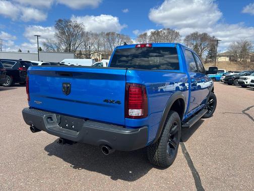 Hydro Blue Pearl 2022 RAM 1500 Classic SLT