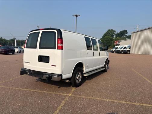 2023 GMC Savana 2500 Work Van