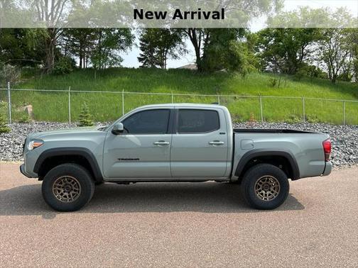 2022 Toyota Tacoma SR5