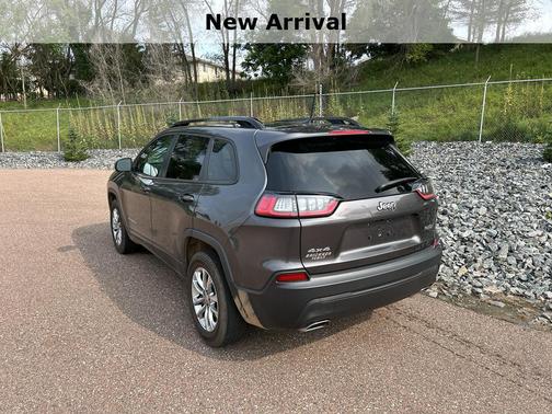 2022 Jeep Cherokee Latitude Lux