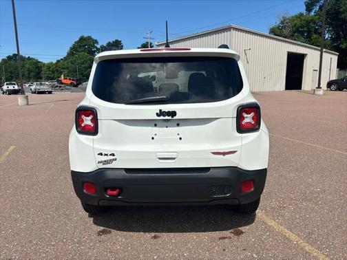 2023 Jeep Renegade Trailhawk