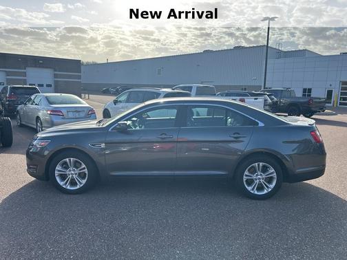 2018 Ford Taurus SEL