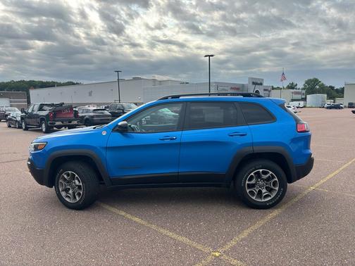 2022 Jeep Cherokee Trailhawk
