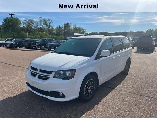 White Knuckle Clearcoat 2017 Dodge Grand Caravan GT