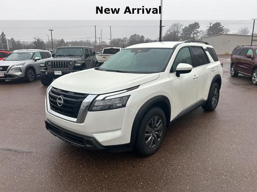 2024 Nissan Pathfinder SV 4WD