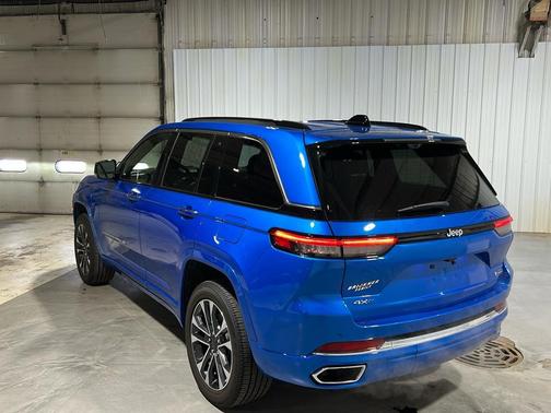 2023 Jeep Grand Cherokee 4xe Overland