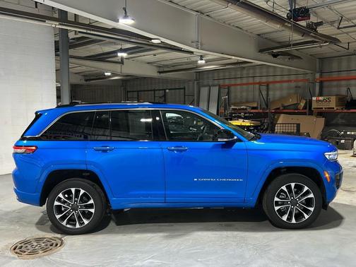 2023 Jeep Grand Cherokee 4xe Overland