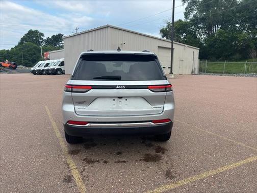 2023 Jeep Grand Cherokee Laredo