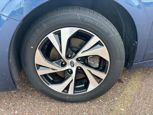 2022 Subaru Legacy Premium