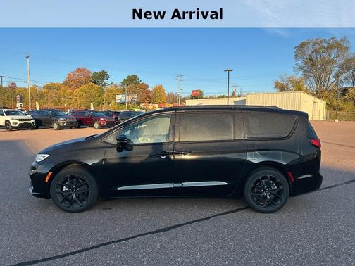 2025 Chrysler Pacifica Limited