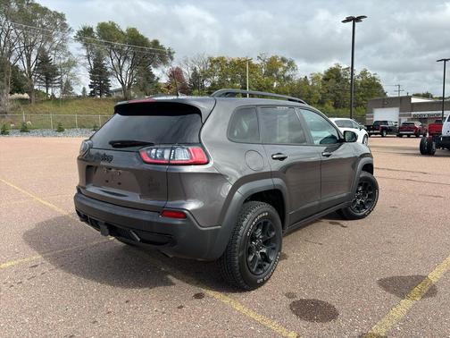 2022 Jeep Cherokee X 4x4