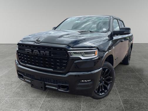 Diamond Black Crystal Pearlcoat 2026 RAM 1500 Limited