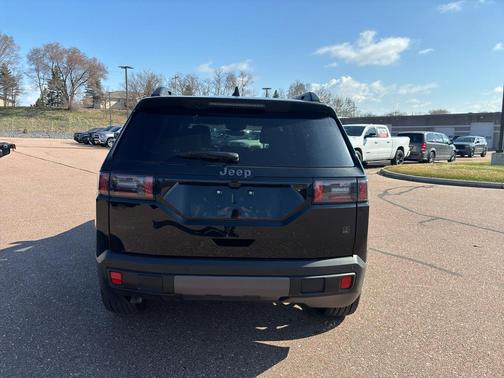 Diamond Black Crystal Pearlcoat 2026 Jeep Cherokee 85th Anniversary