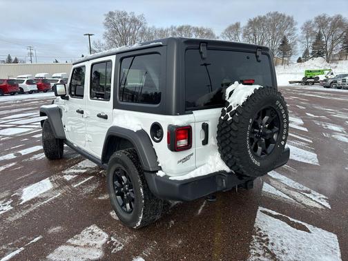 2021 Jeep Wrangler Willys