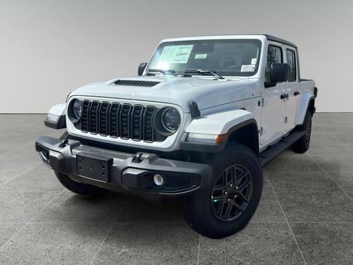 Bright White Clearcoat 2026 Jeep Gladiator Sport S