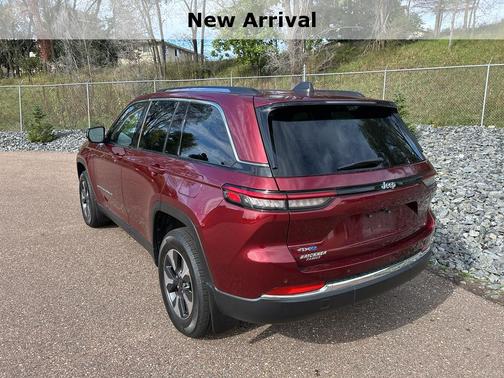 2022 Jeep Grand Cherokee 4xe Base