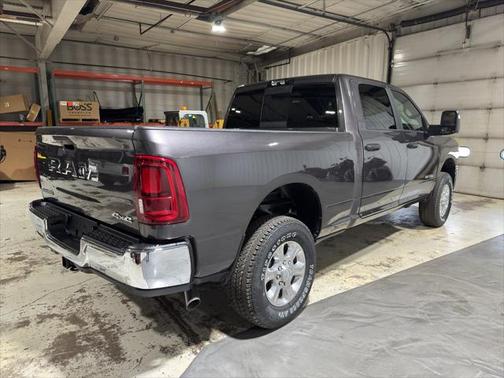 2025 RAM 2500 Big Horn Crew Cab 4x4 6'4' Box