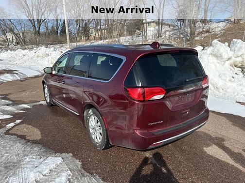 2018 Chrysler Pacifica Touring-L