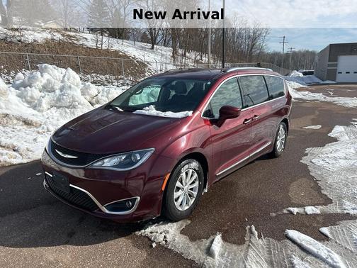 2018 Chrysler Pacifica Touring-L