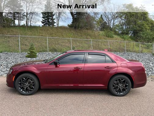 2019 Chrysler 300 Touring