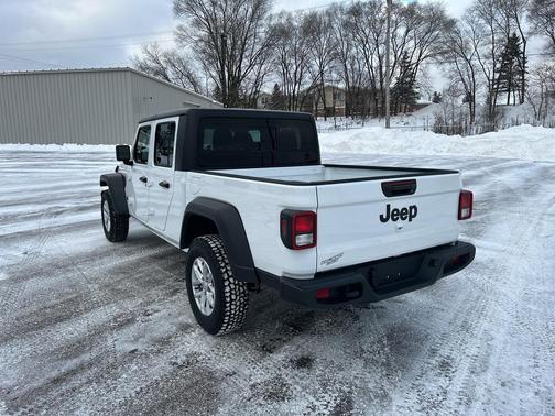 2023 Jeep Gladiator Sport S
