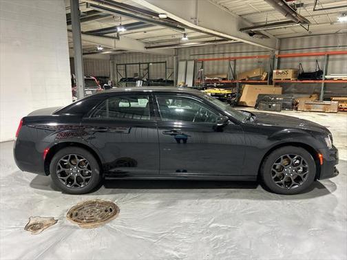 2022 Chrysler 300 Touring