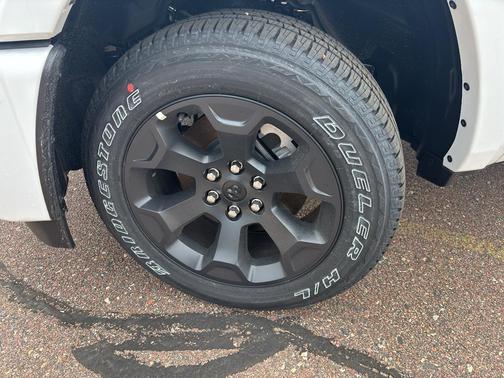 Bright White Clearcoat 2026 RAM 1500 Big Horn/Lone Star